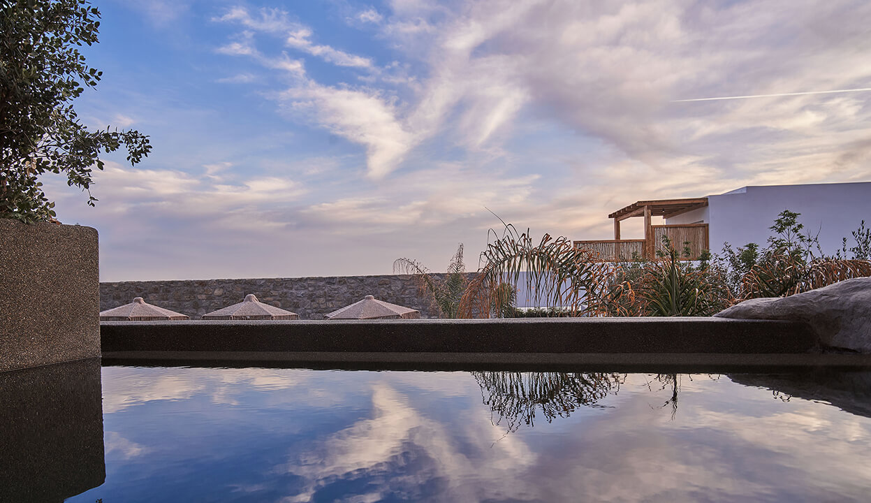 Where to Stay in Mykonos for a Luxury Getaway by LeadersNet